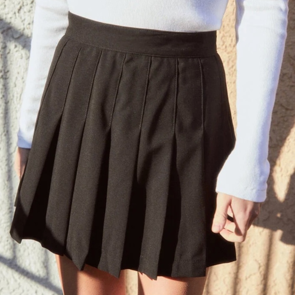 Brandy Melville Pleated Black Skirt